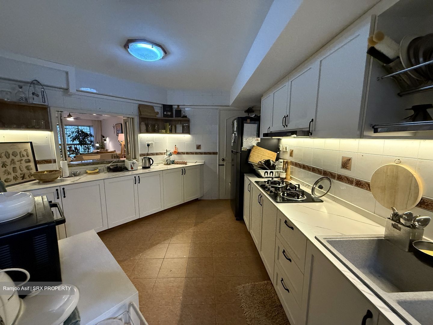 Melville Park (D18), Condominium #501503401